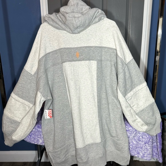 Triple Threat Hoodie Size M NWT - Picture 6 of 6